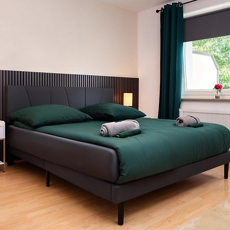 Smart Home - Essen - Perfect For 5 Guests! Central - Balcony - Netflix - Free Parking Zone Εξωτερικό φωτογραφία