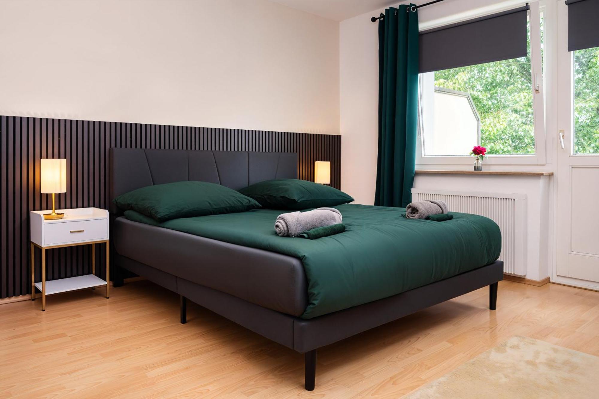 Smart Home - Essen - Perfect For 5 Guests! Central - Balcony - Netflix - Free Parking Zone Εξωτερικό φωτογραφία