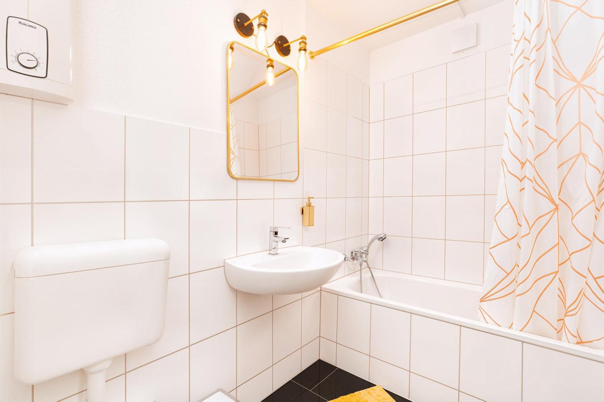 Smart Home - Essen - Perfect For 5 Guests! Central - Balcony - Netflix - Free Parking Zone Εξωτερικό φωτογραφία